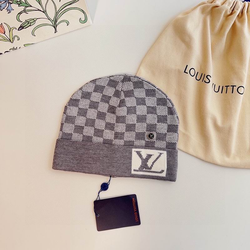 LV hat 16 (32)